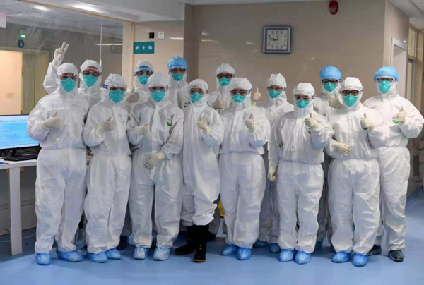 深圳市夢網慈善基金會向三家醫院捐贈價值600萬的現金及產品