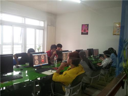 陽光職業(yè)技能培訓(xùn)——引領(lǐng)仁懷計(jì)算機(jī)技術(shù)學(xué)習(xí)新浪潮